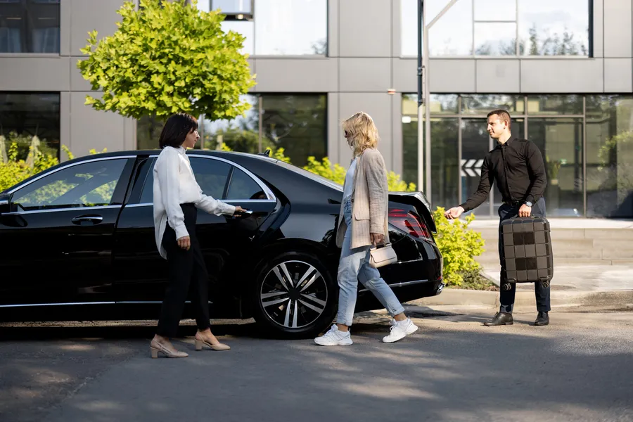 Happy Clients of London Wheels Limo Luxury Chauffeur Service
