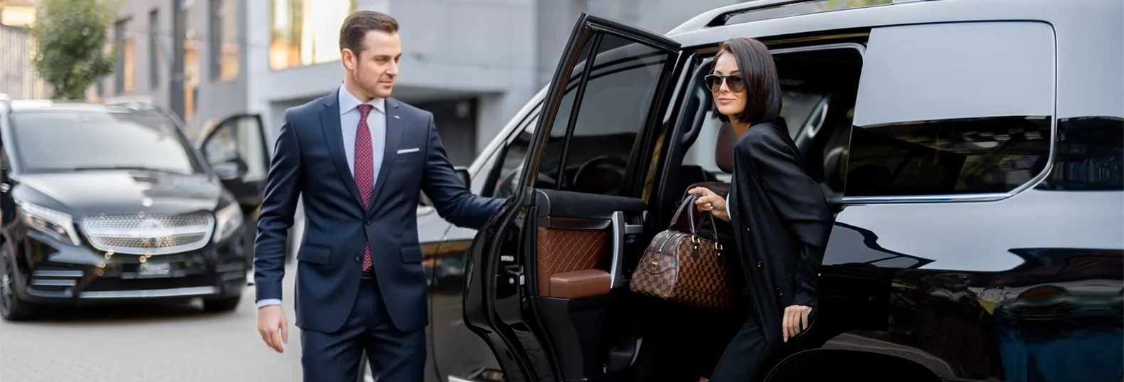 Why Chauffeur Services Are a Smart Choice for International Tourists Visiting London